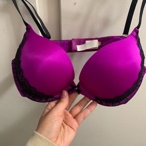 Fredericks padded bra size 34B with black lace